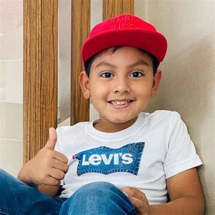 Yao Cabrera (Estrella de YouTube) - Edad, cumpleaños, biografía, hechos, familia, patrimonio neto, altura y más