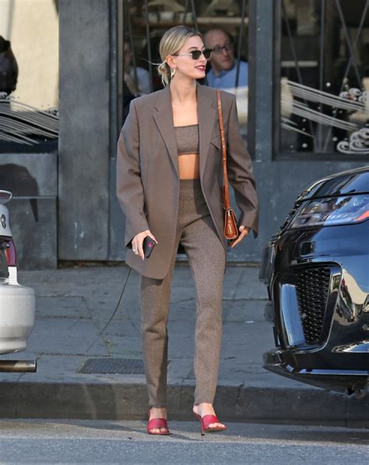 Yes, Mrs. Bieber! Hailey Baldwin Shows Off Toned Tummy in Tube Top Suit in L.A. and We’re Obsessed