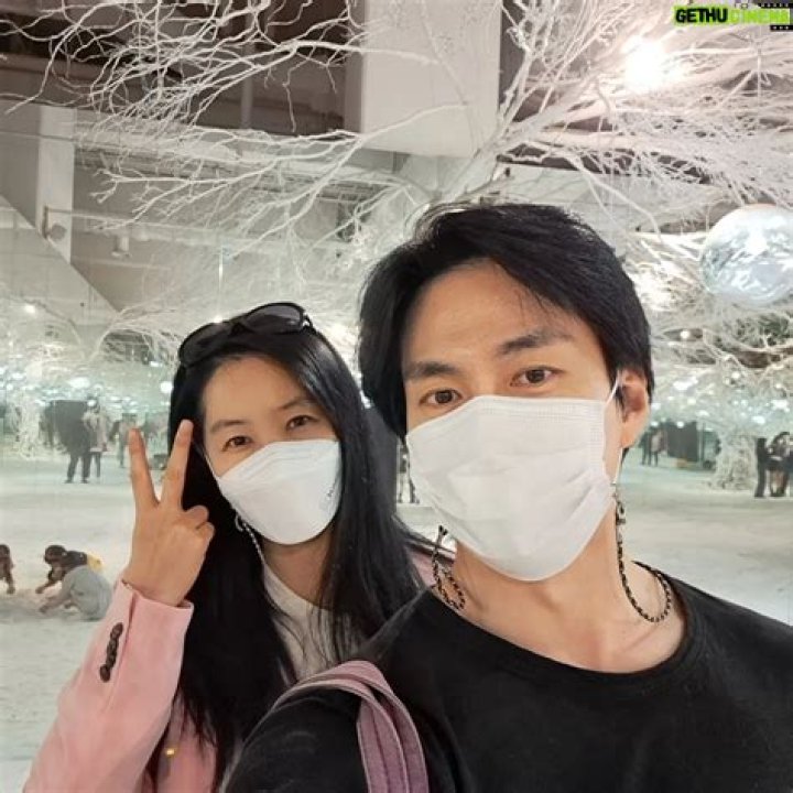 Yoon Ji-min Biography, Age, Height, Husband, Net Worth, Family